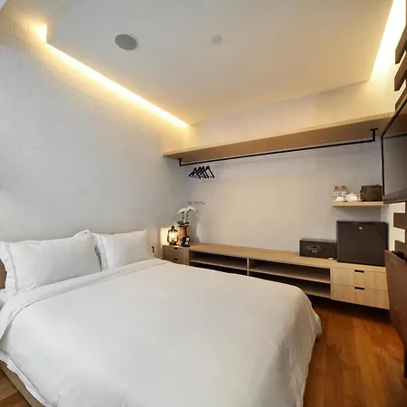 Hotel Clover 769 North Bridge Road-3